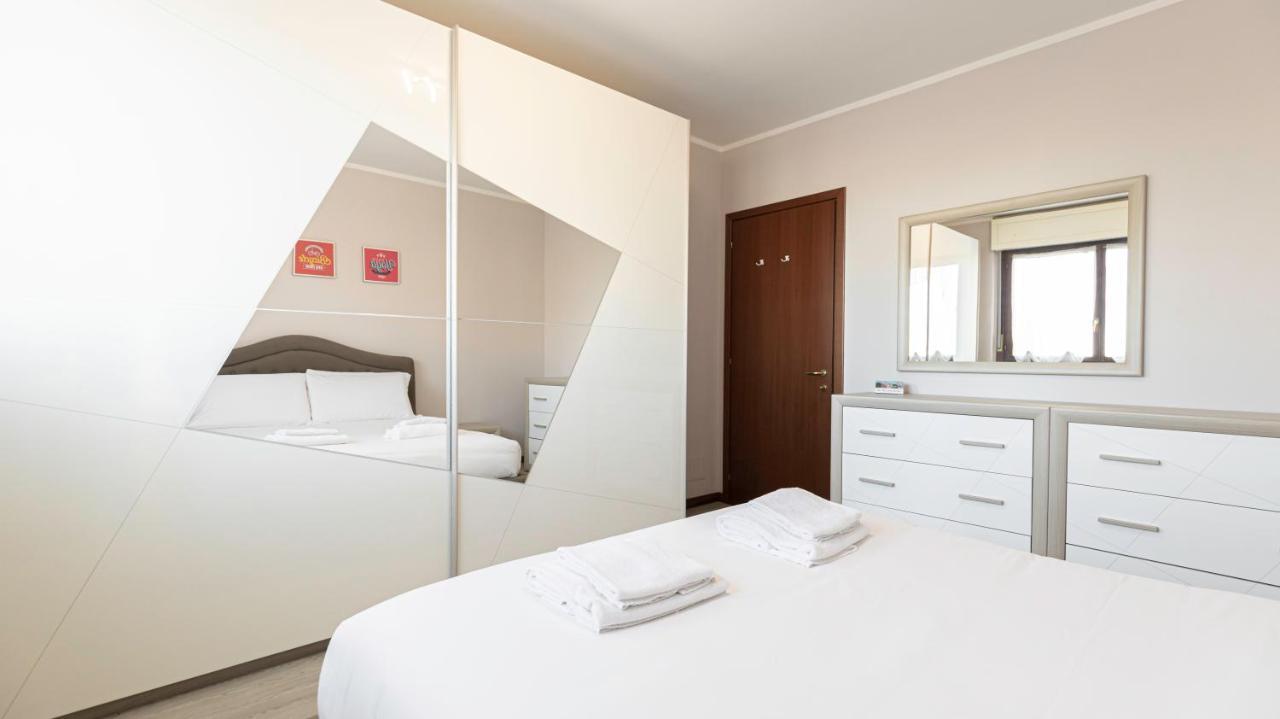 Italianway - Piazza Alboreto 72, รอซซาโน ภายนอก รูปภาพ